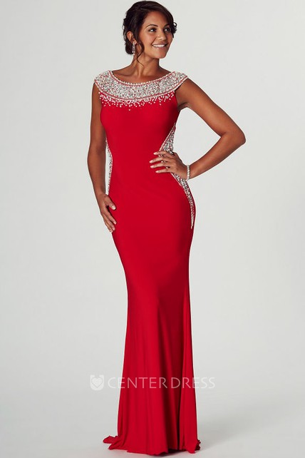 Sleeveless Scoop Neck Prom Dress