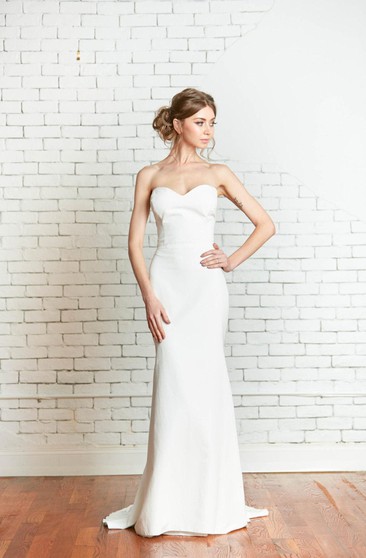 sweetheart fit and flare wedding dress