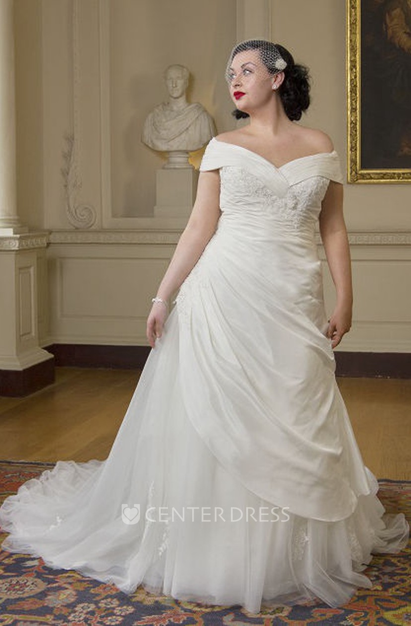 Unique Off Shoulder Taffeta Wrapped Bridal Gown With Tulle Train