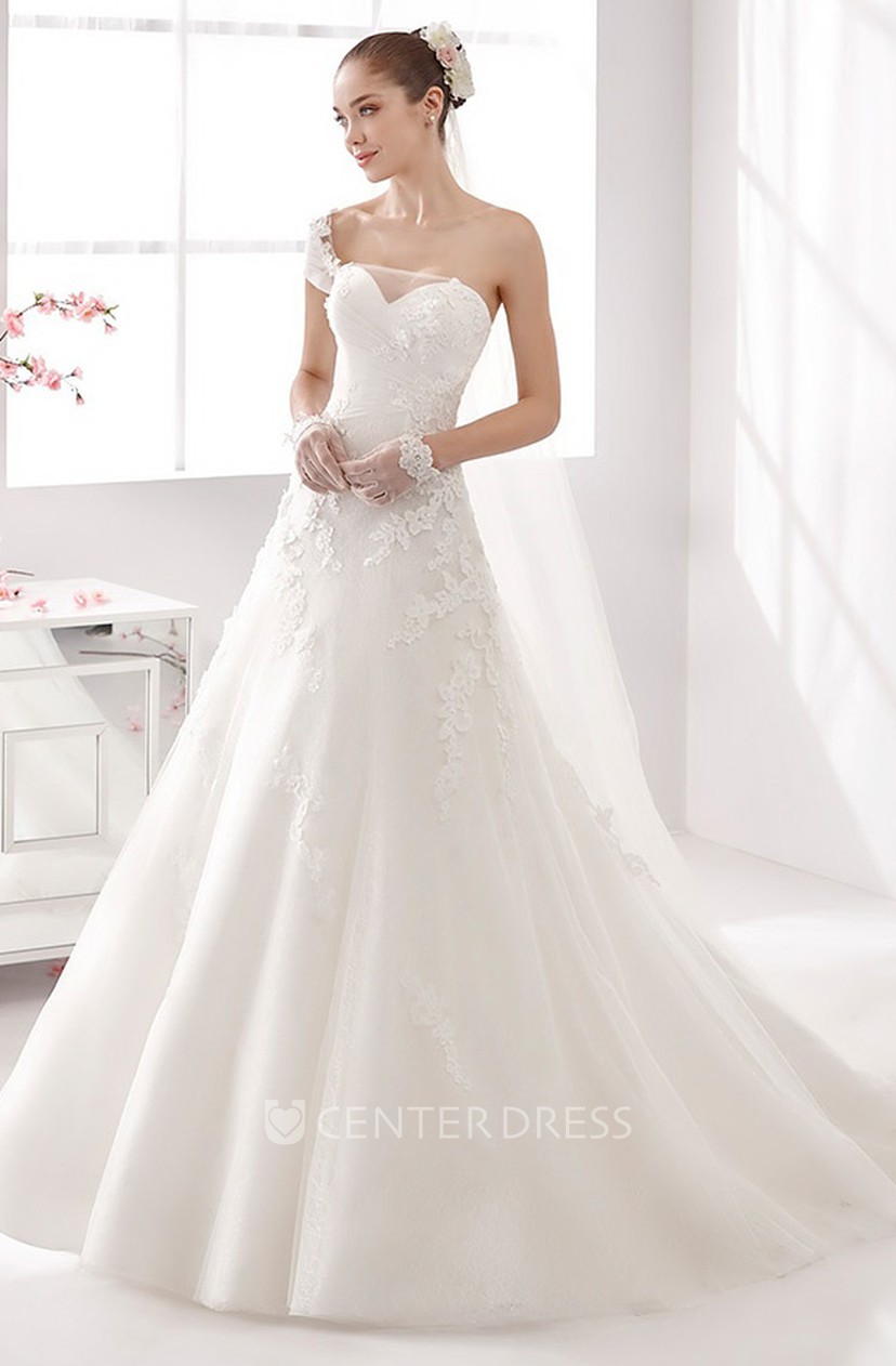 Sweetheart A Line Wedding Gown With Lace Appliques And One Strap