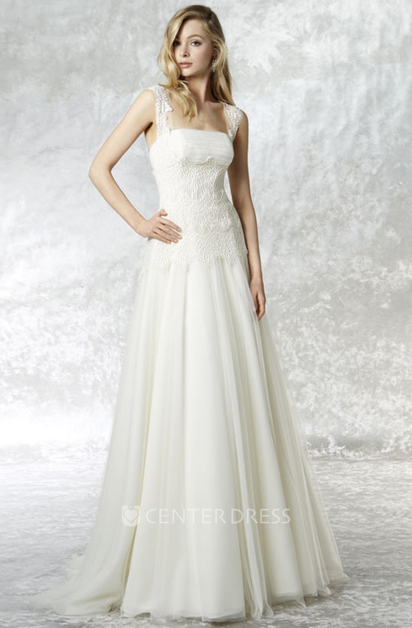 Square Floor Length Appliqued Tulle Wedding Dress With Brush Train