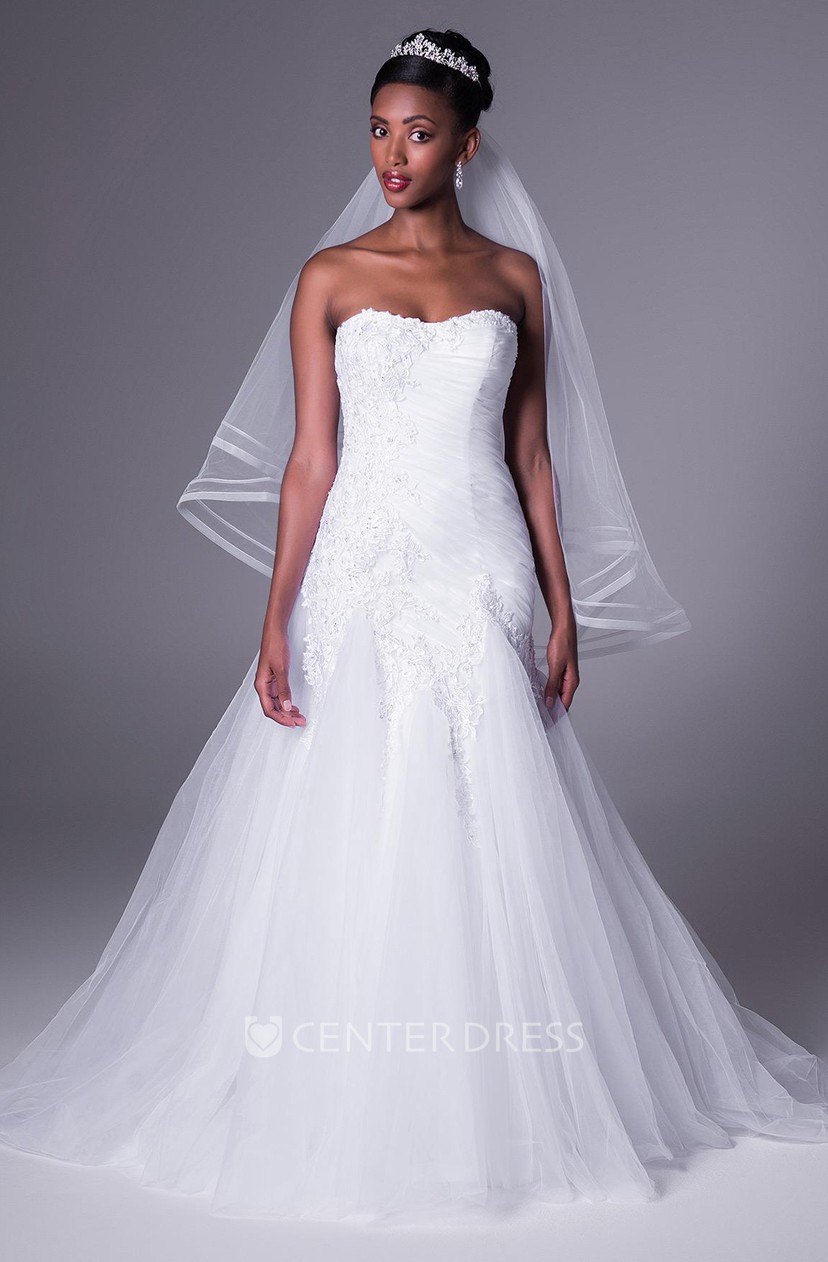 Trumpet Long Appliqued Strapless Tulle Wedding Dress With Ruching